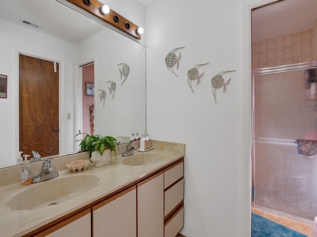 2543 SE Price Court, Port Saint Lucie, FL 34953 Photo