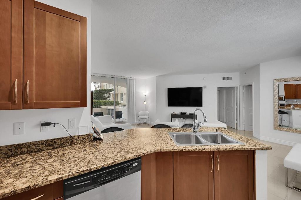 350 N Federal Highway, Unit 508, Boynton Beach, FL 33435 Photo
