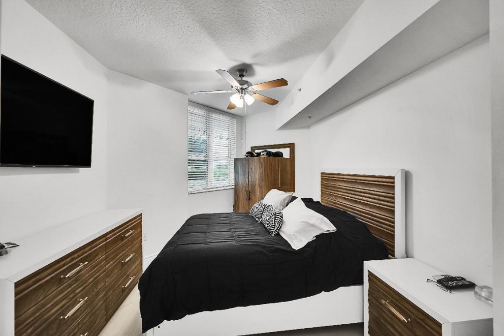 350 N Federal Highway, Unit 508, Boynton Beach, FL 33435 Photo