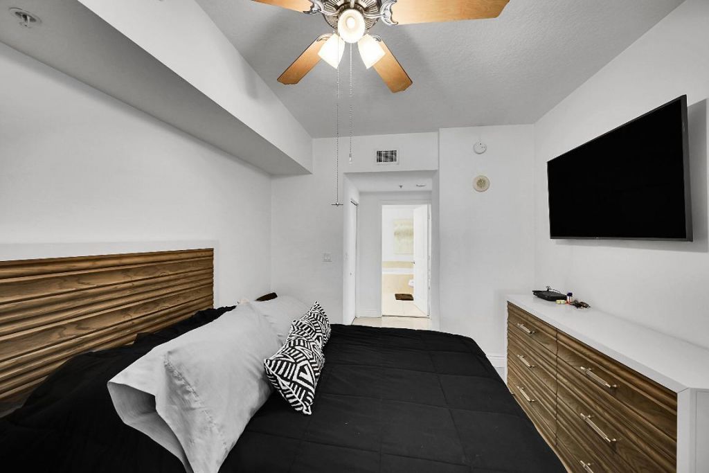 350 N Federal Highway, Unit 508, Boynton Beach, FL 33435 Photo