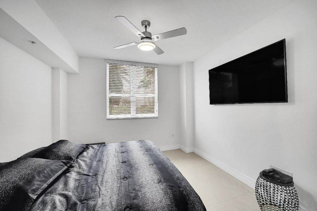 350 N Federal Highway, Unit 508, Boynton Beach, FL 33435 Photo