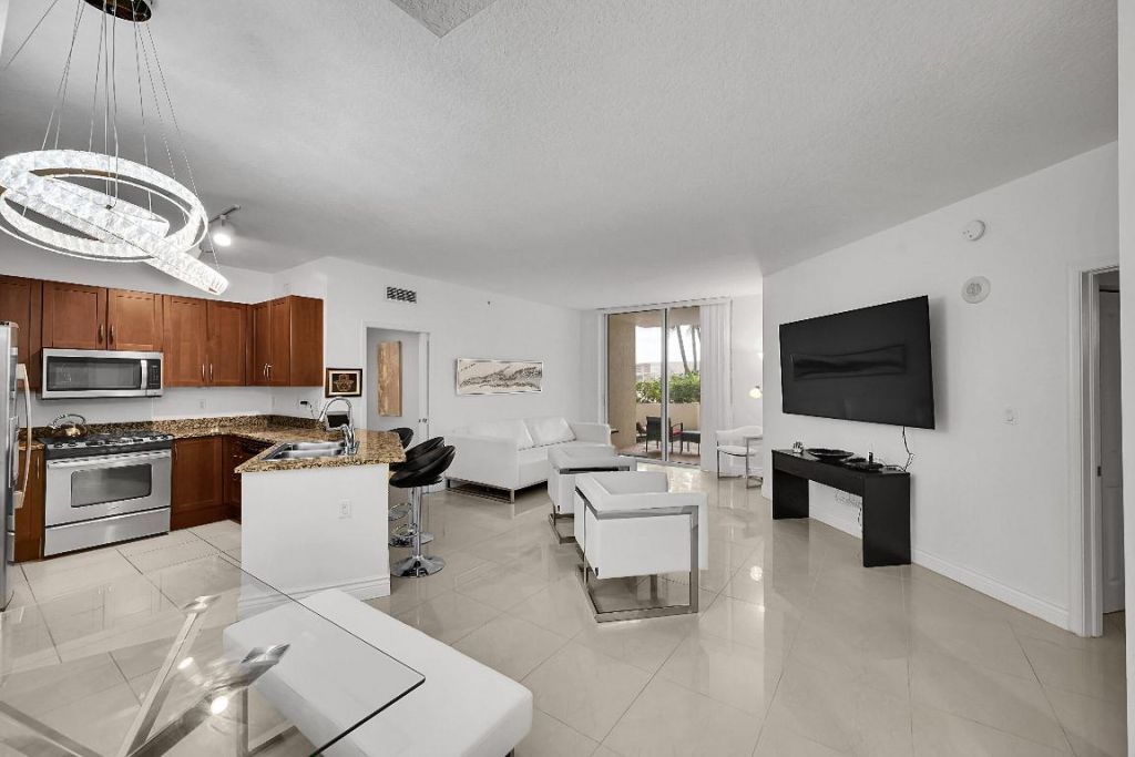 350 N Federal Highway, Unit 508, Boynton Beach, FL 33435 Photo