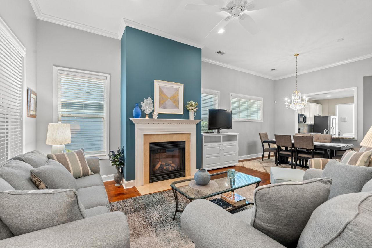 1979 Suncrest Dr. Photo 13