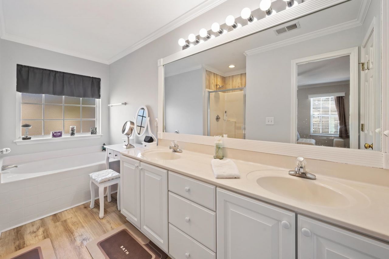 4665 Fringetree Dr. Photo 13