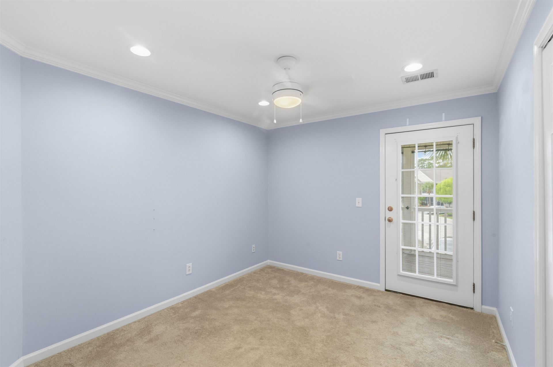 4665 Fringetree Dr. Photo 32
