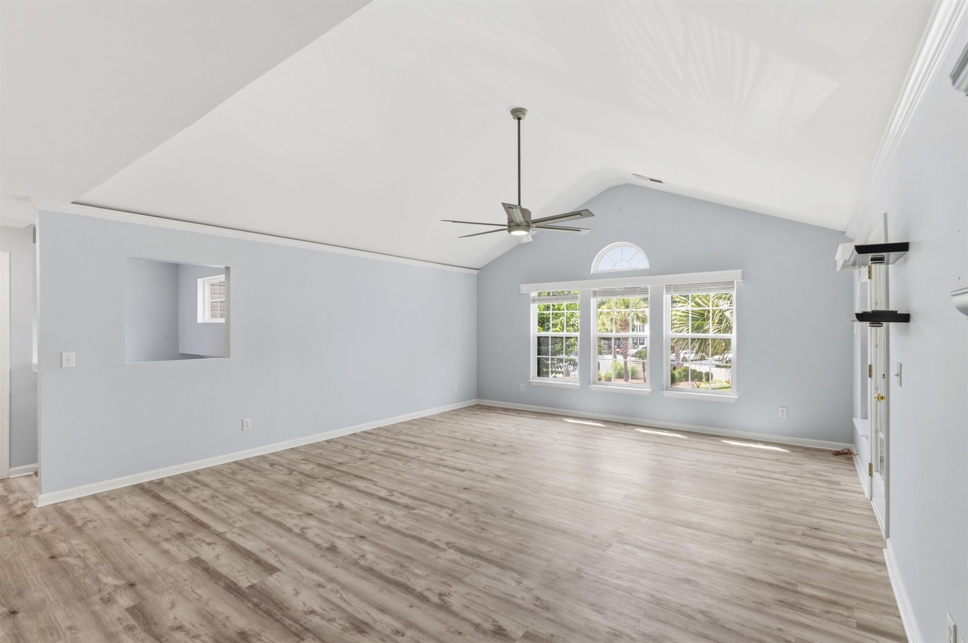 4665 Fringetree Dr. Photo 6