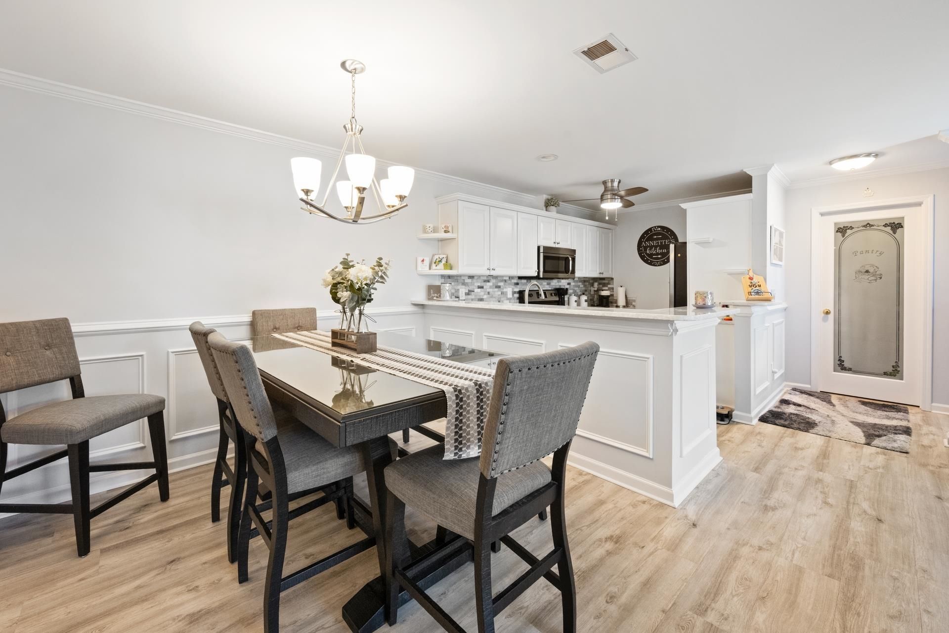 4665 Fringetree Dr. Photo 9
