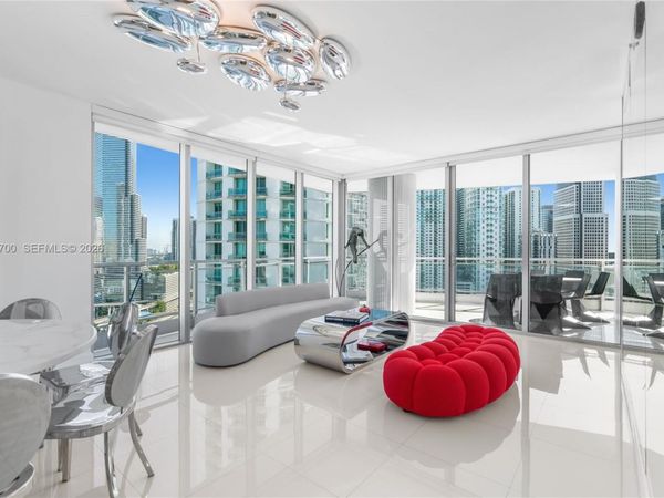 90 SW 3rd St, Unit 2204, Miami, FL 33130
