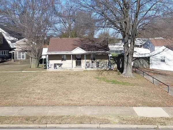 4166 SUMMER AVE, Memphis, TN 38122