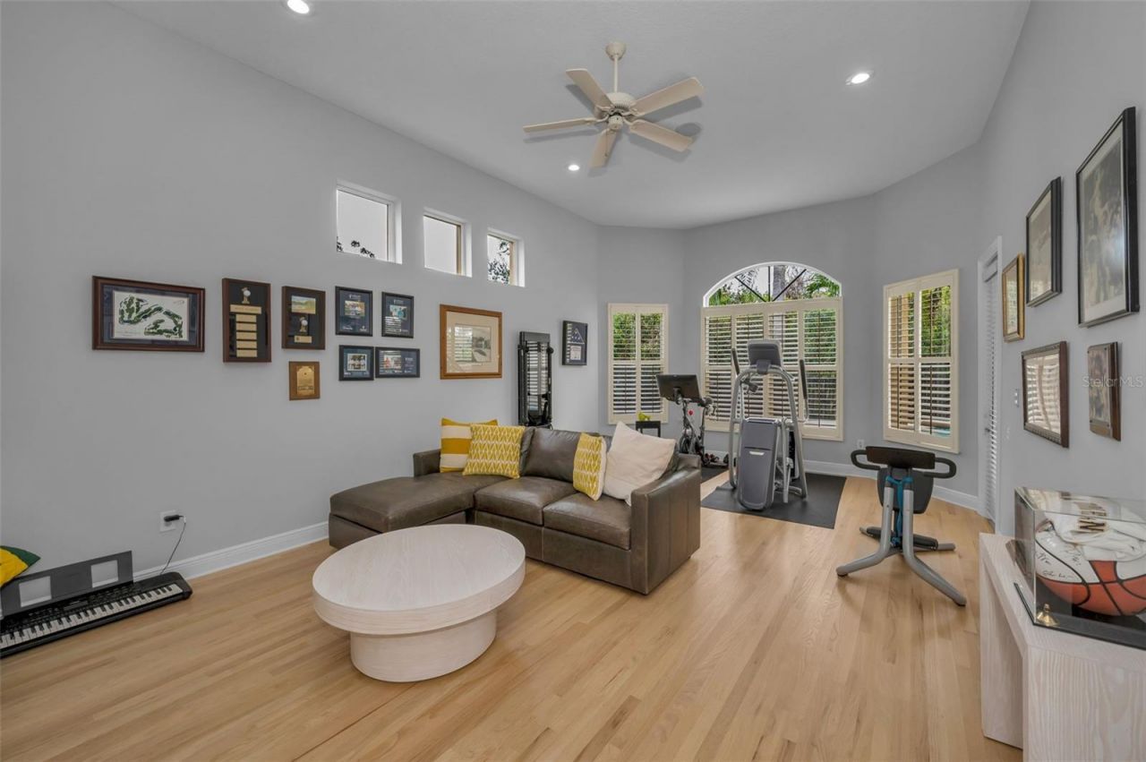 8871 Silverthorn Road, Seminole, FL 33777 Photo