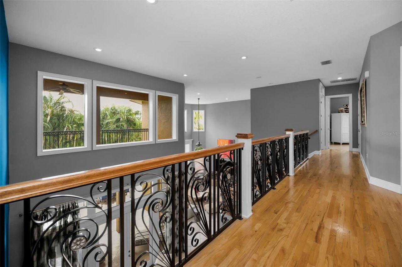 8871 Silverthorn Road, Seminole, FL 33777 Photo