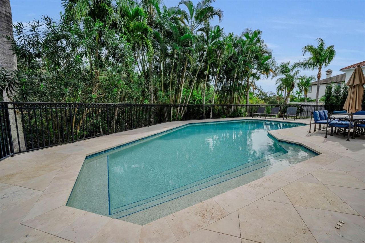 8871 Silverthorn Road, Seminole, FL 33777 Photo