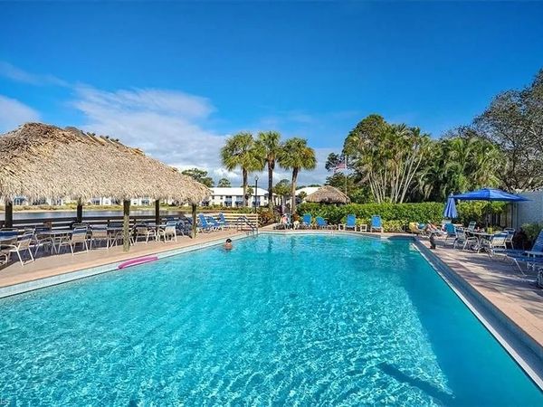 815 Gulf Pavilion DR, Unit 203, NAPLES, FL 34108