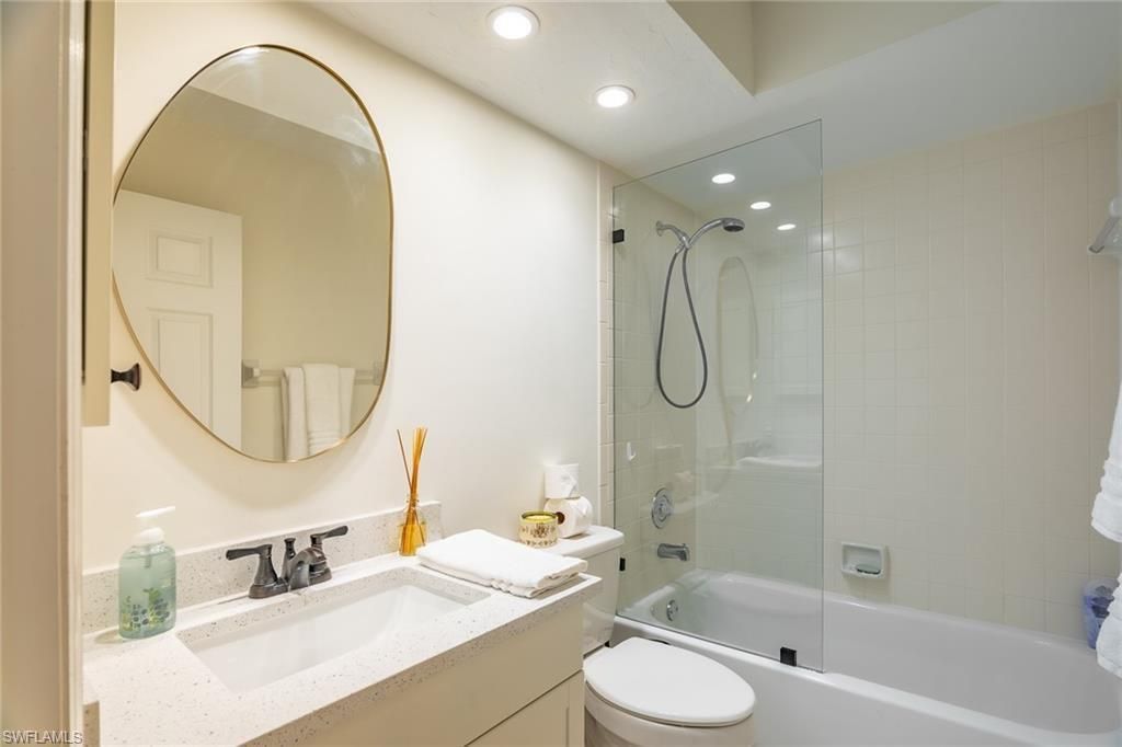 815 Gulf Pavilion Dr, Unit 203, Naples, FL 34108 Photo