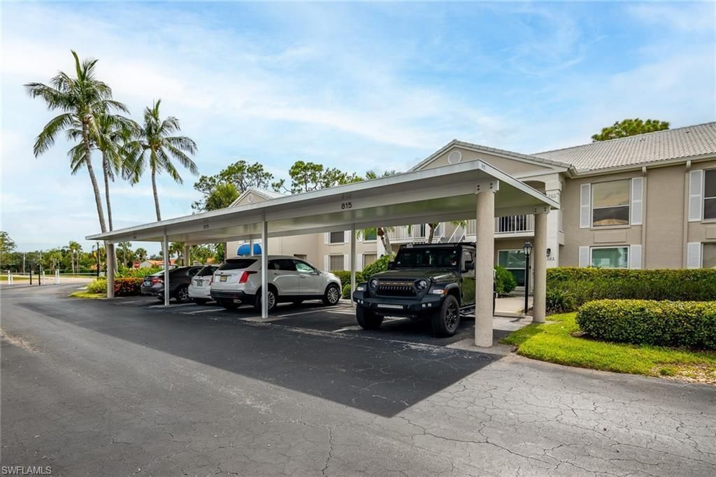 815 Gulf Pavilion Dr, Unit 203, Naples, FL 34108 Photo