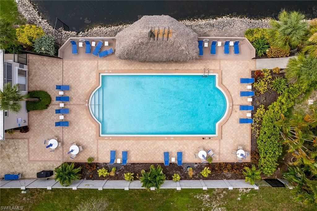 815 Gulf Pavilion Dr, Unit 203, Naples, FL 34108 Photo