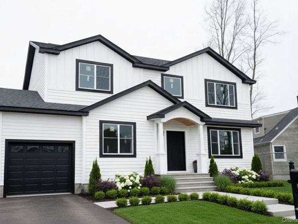 3 Bentley Road, Plainview, NY 11803