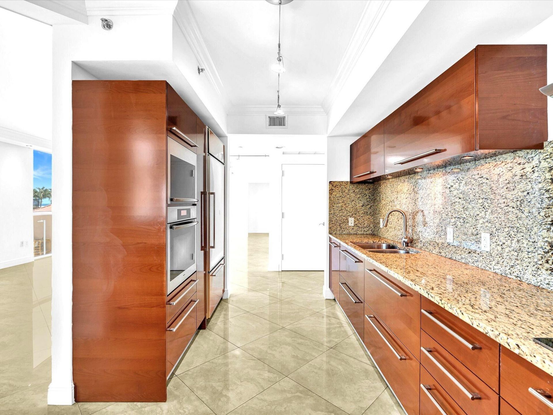 101 S Fort Lauderdale Beach Boulevard, Unit 906, Fort Lauderdale, FL 33316 Photo