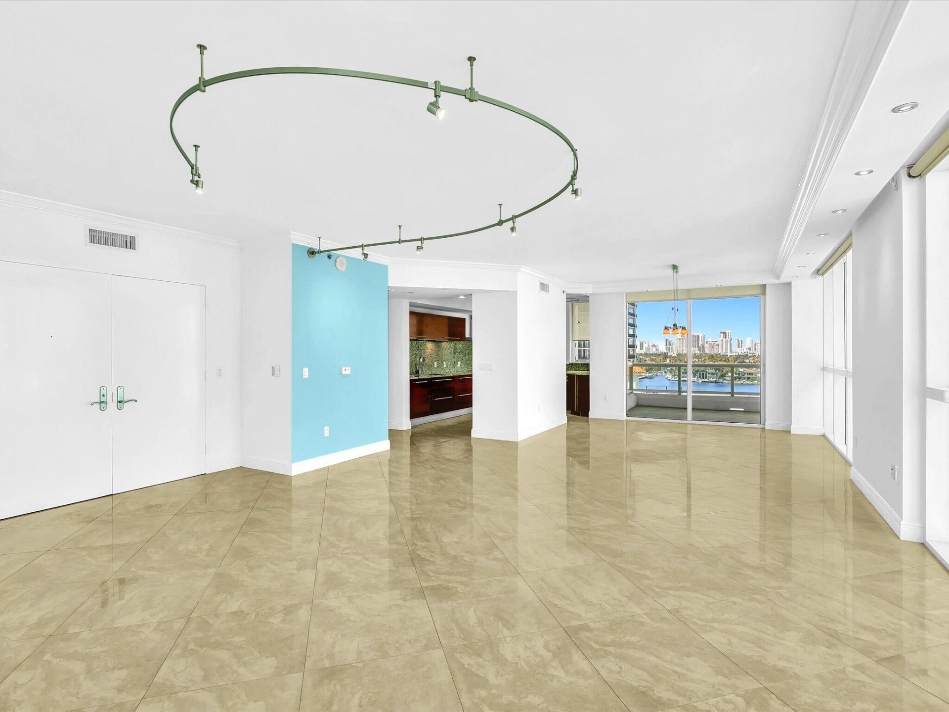 101 S Fort Lauderdale Beach Boulevard, Unit 906, Fort Lauderdale, FL 33316 Photo