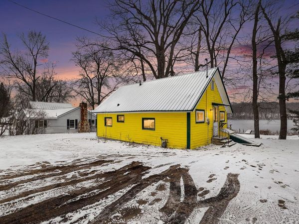 12093 Winans Drive, Dowling, MI 49050