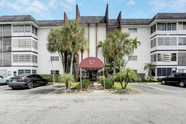 4740 NW 21st Street, Unit #211, Lauderhill, FL 33313 Photo