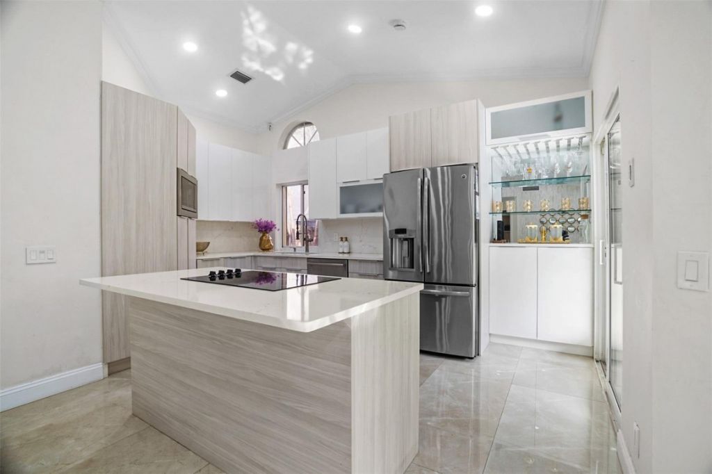 1427 Seagrape Circle, Weston, FL 33326 Photo