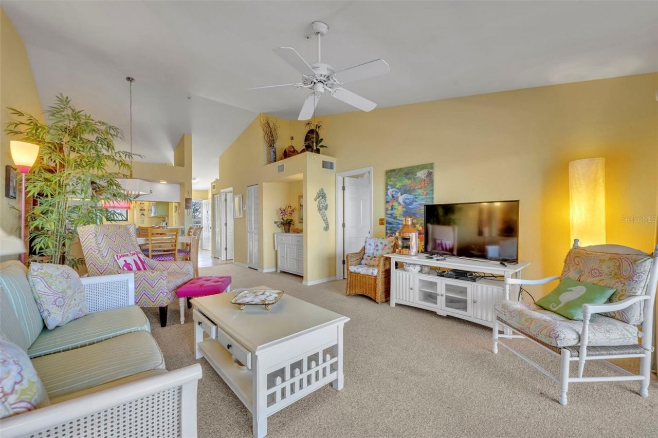 440 Bouchelle Drive, Unit 302, New Smyrna Beach, FL 32169 Photo