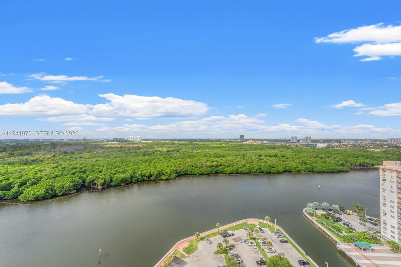 500 Bayview Drive , Unit Ph21, Sunny Isles Beach, FL 33160 Photo