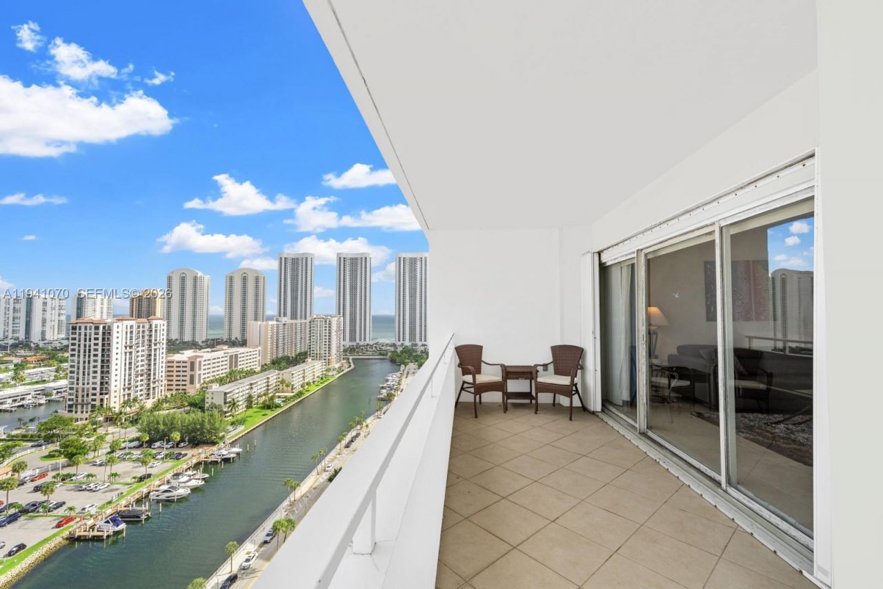 500 Bayview Drive , Unit Ph21, Sunny Isles Beach, FL 33160 Photo