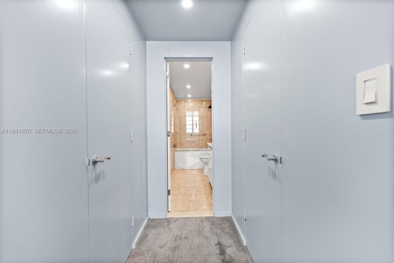 500 Bayview Drive , Unit Ph21, Sunny Isles Beach, FL 33160 Photo