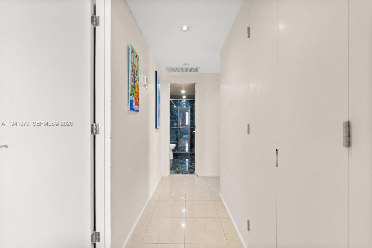 500 Bayview Drive , Unit Ph21, Sunny Isles Beach, FL 33160 Photo