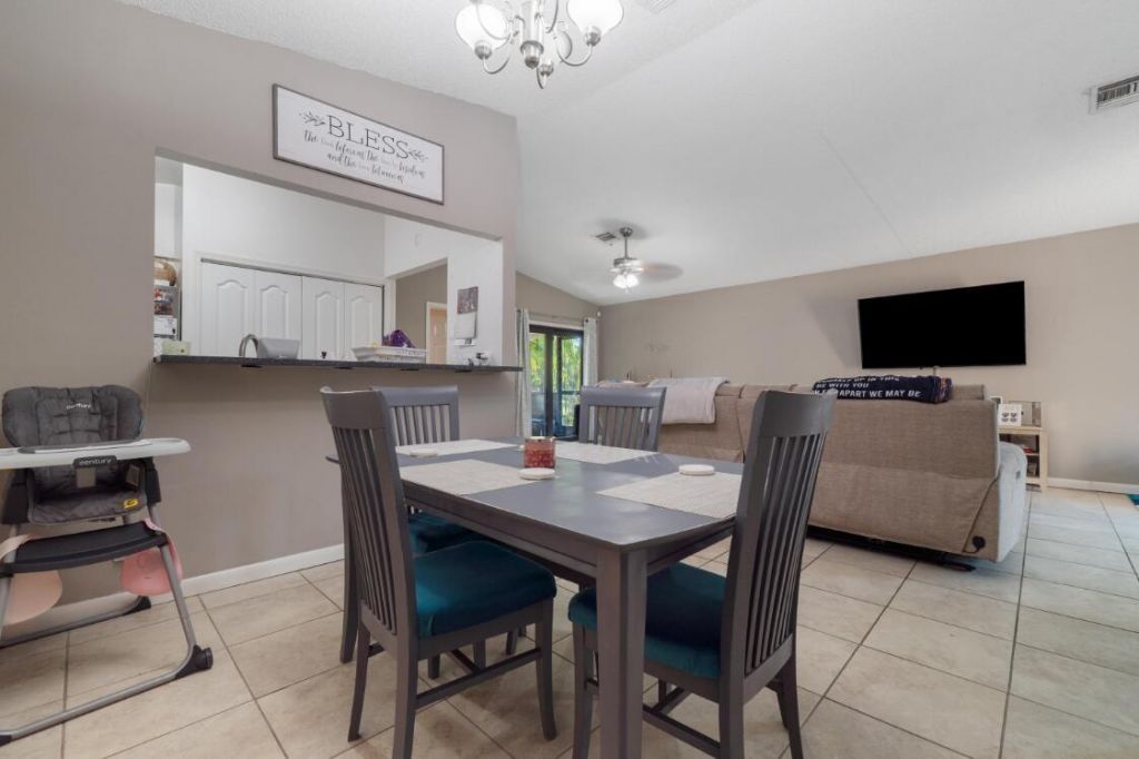 6194 Pine Tree Lane, Unit D, Tamarac, FL 33319 Photo