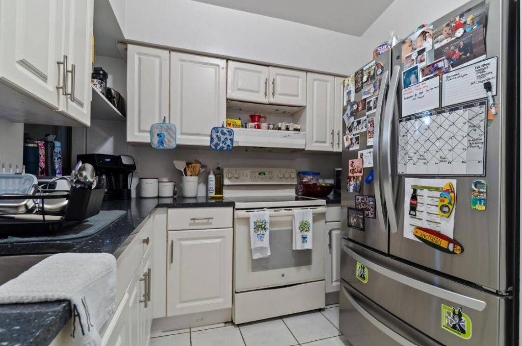 6194 Pine Tree Lane, Unit D, Tamarac, FL 33319 Photo