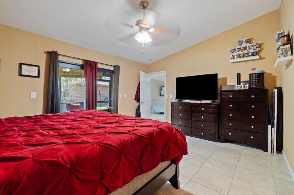6194 Pine Tree Lane, Unit D, Tamarac, FL 33319 Photo