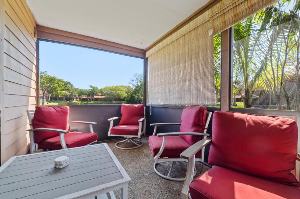 6194 Pine Tree Lane, Unit D, Tamarac, FL 33319 Photo