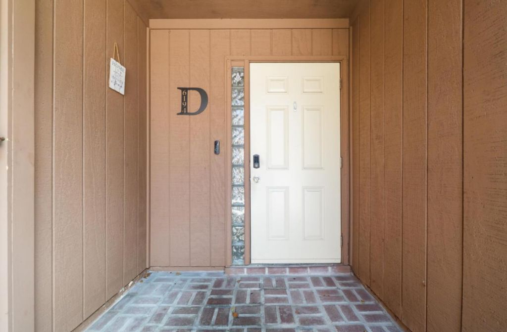 6194 Pine Tree Lane, Unit D, Tamarac, FL 33319 Photo