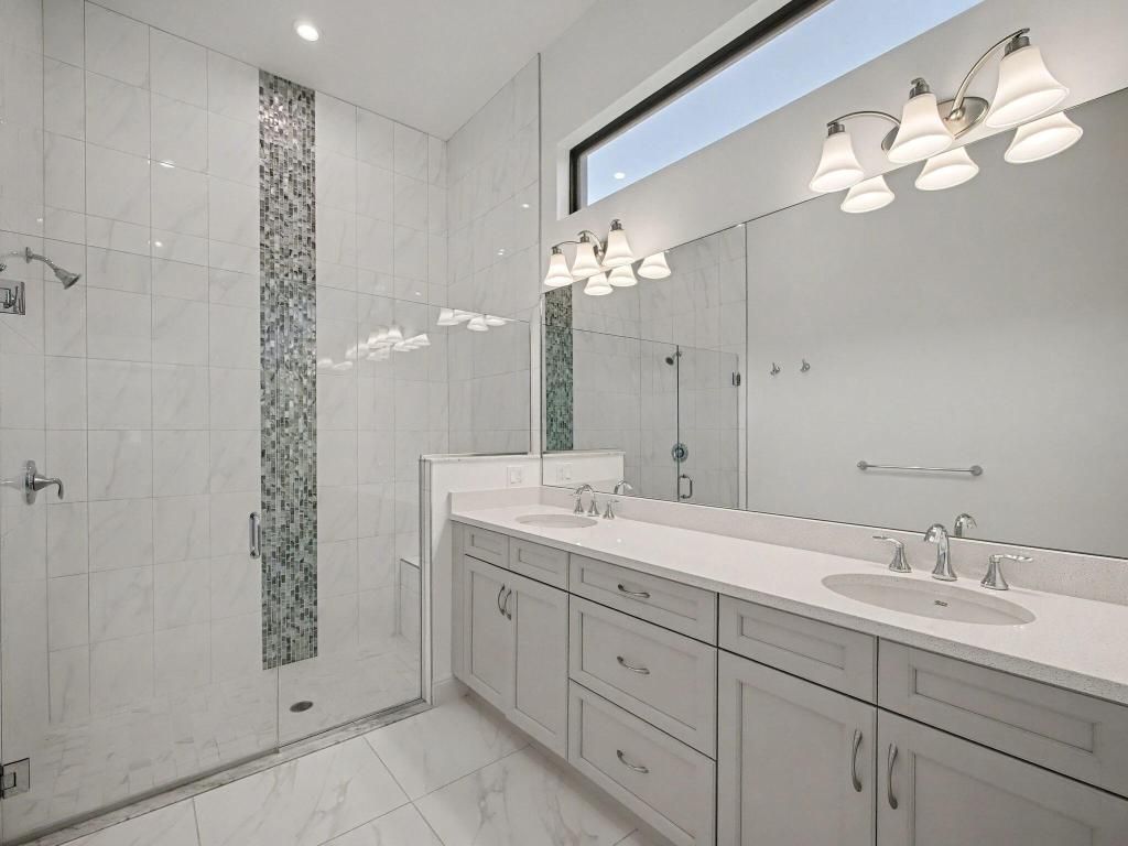 176 SE Via Sangro, Port Saint Lucie, FL 34952 Photo