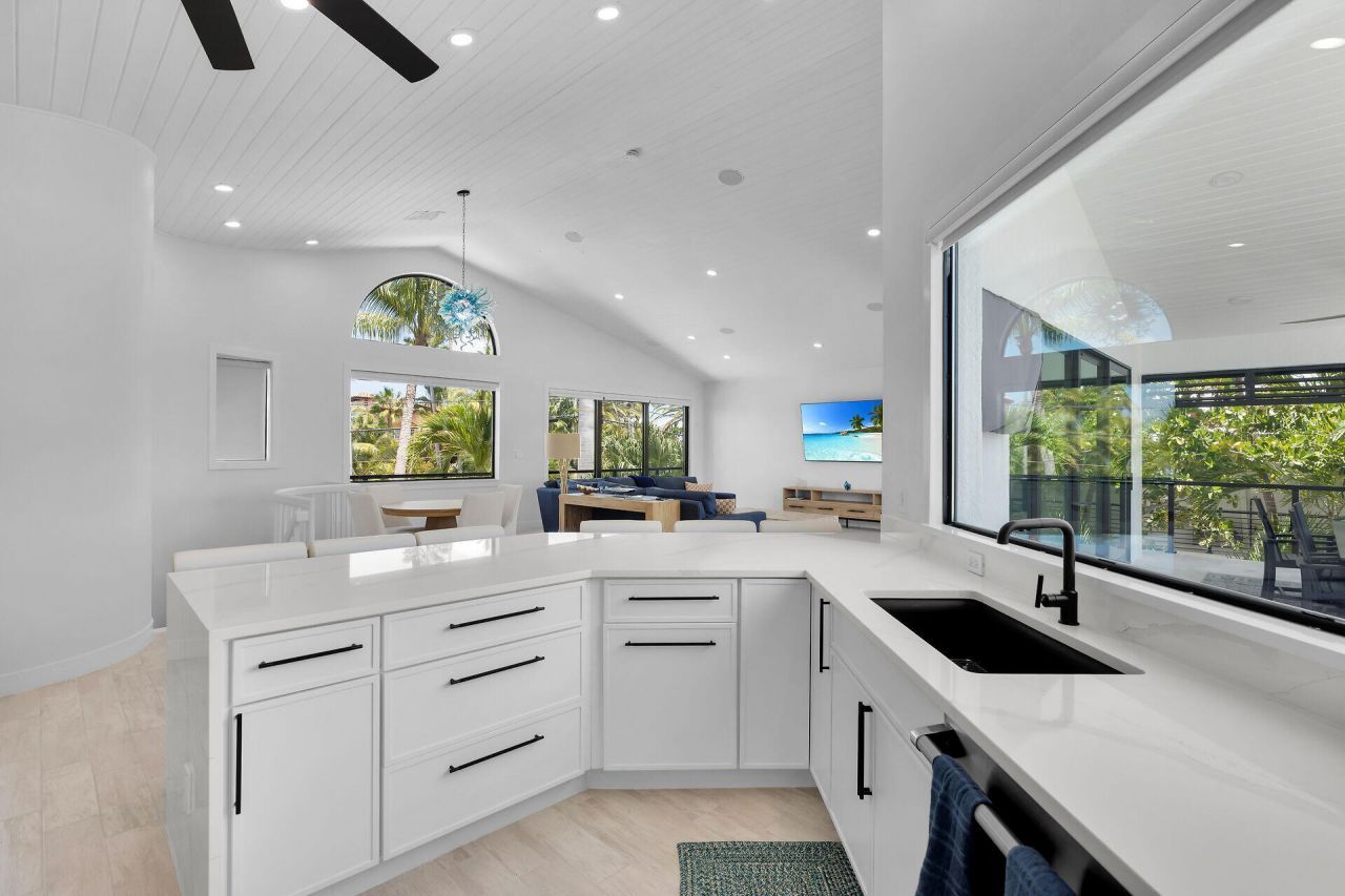 362 E Seaview Drive, Duck, FL 33050 Photo