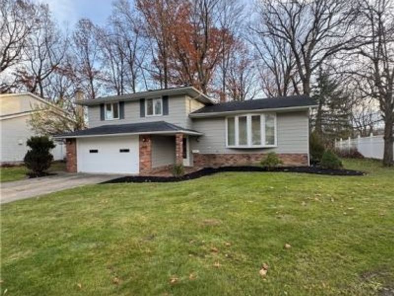 5024 Dorset Drive, Brooklyn Heights, OH 44131 Photo 2