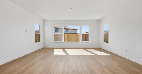 4533 Dewey Oak Dr, Folsom, CA 95630 Photo