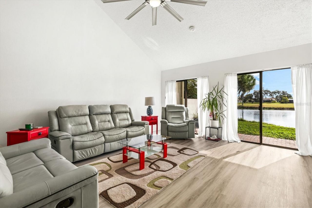 2453 Crispin Court, Unit F4, Sarasota, FL 34235 Photo