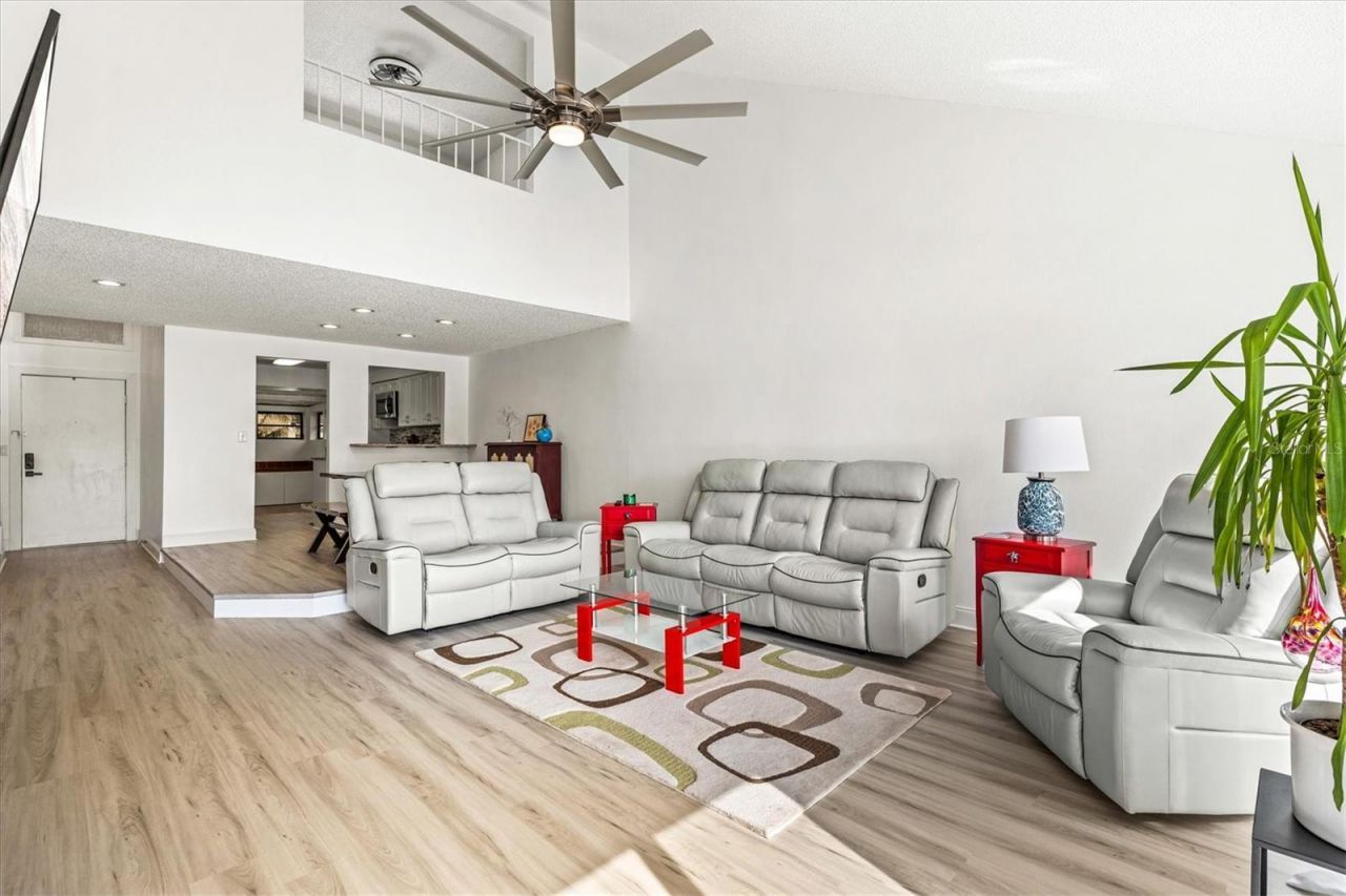 2453 Crispin Court, Unit F4, Sarasota, FL 34235 Photo