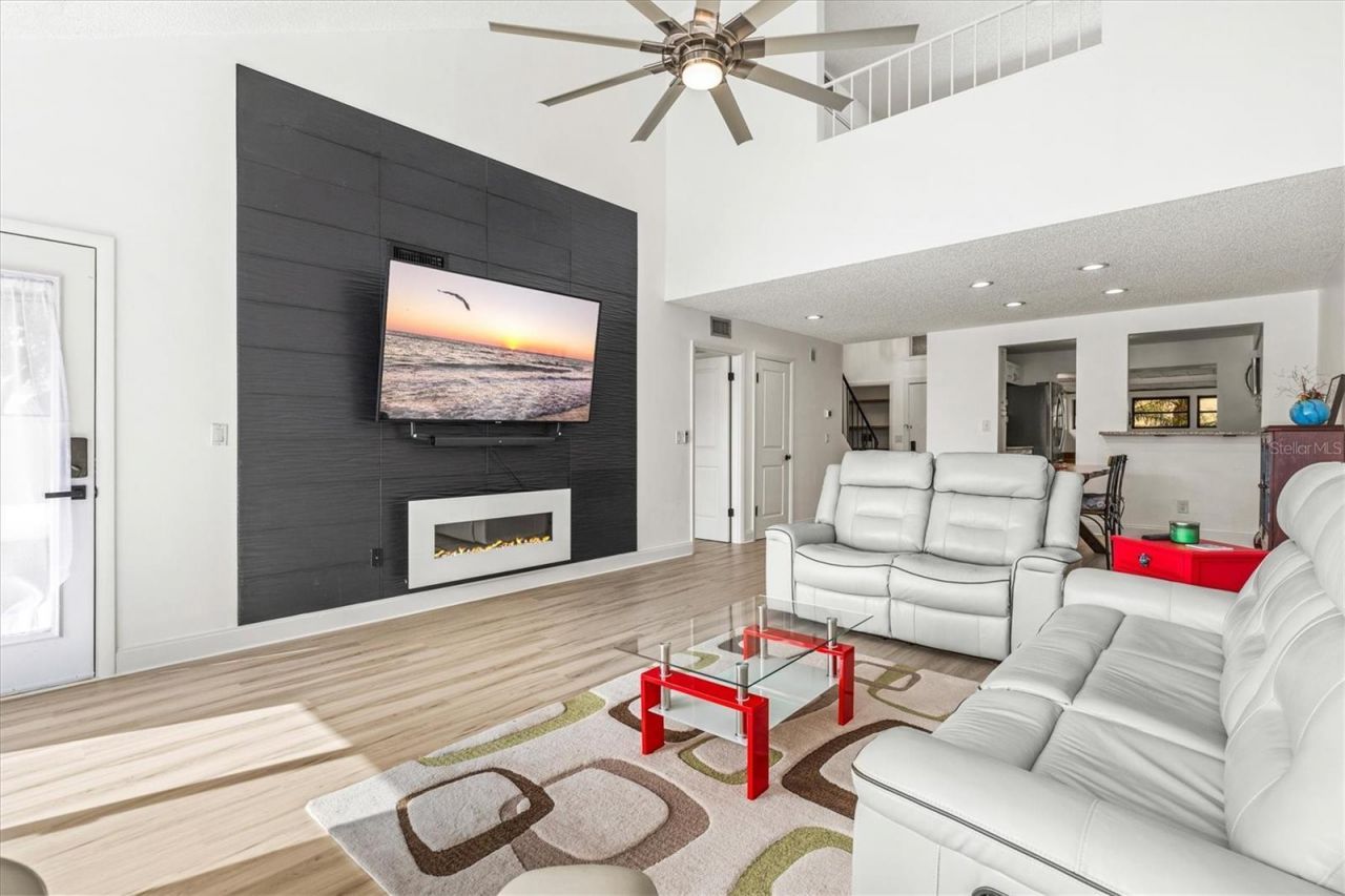 2453 Crispin Court, Unit F4, Sarasota, FL 34235 Photo