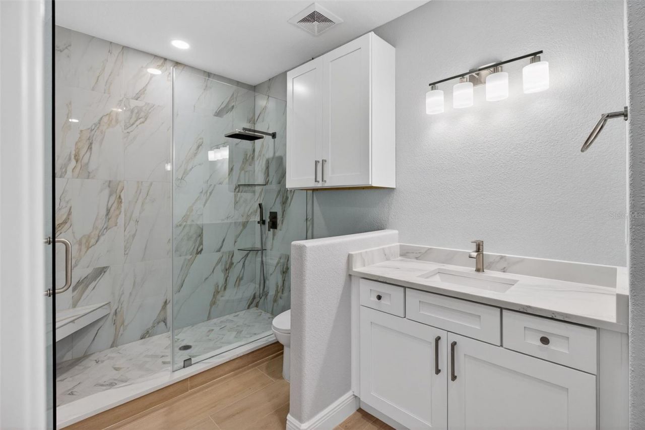 1073 79th Street S, Saint Petersburg, FL 33707 Photo