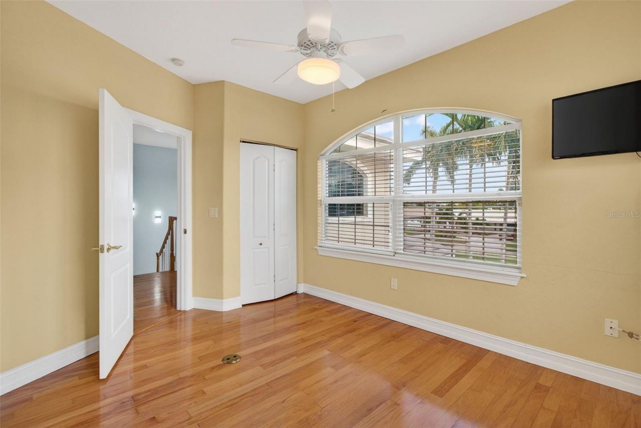 1073 79th Street S, Saint Petersburg, FL 33707 Photo