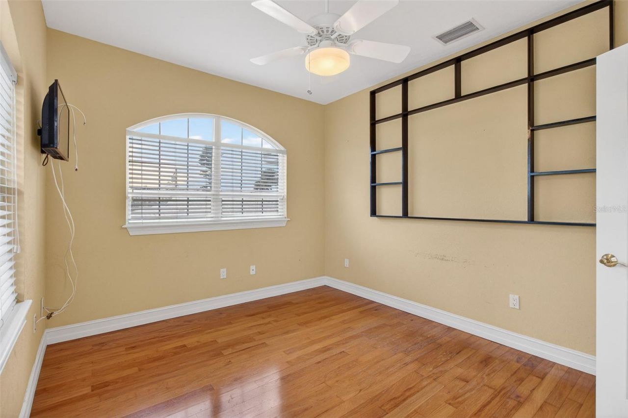 1073 79th Street S, Saint Petersburg, FL 33707 Photo