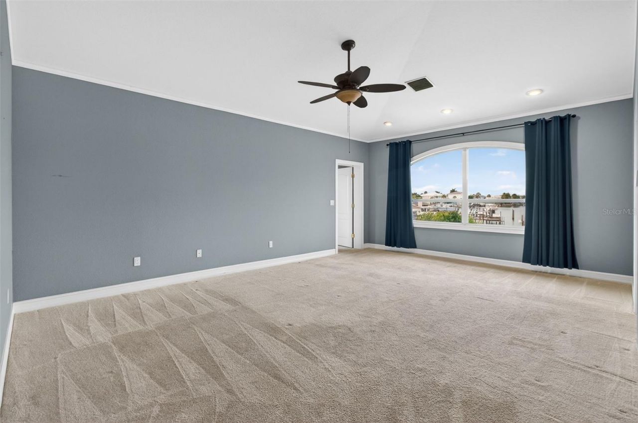 1073 79th Street S, Saint Petersburg, FL 33707 Photo