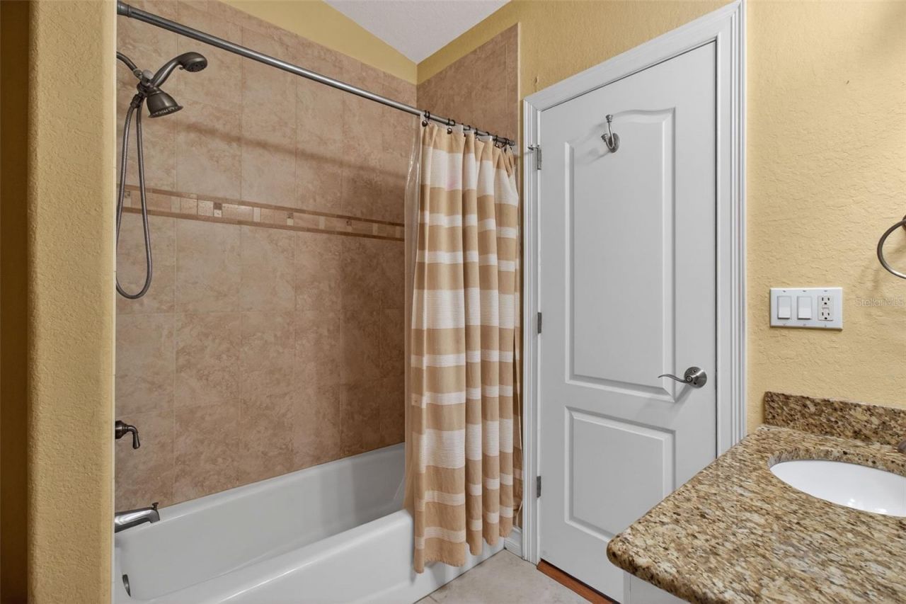 1073 79th Street S, Saint Petersburg, FL 33707 Photo