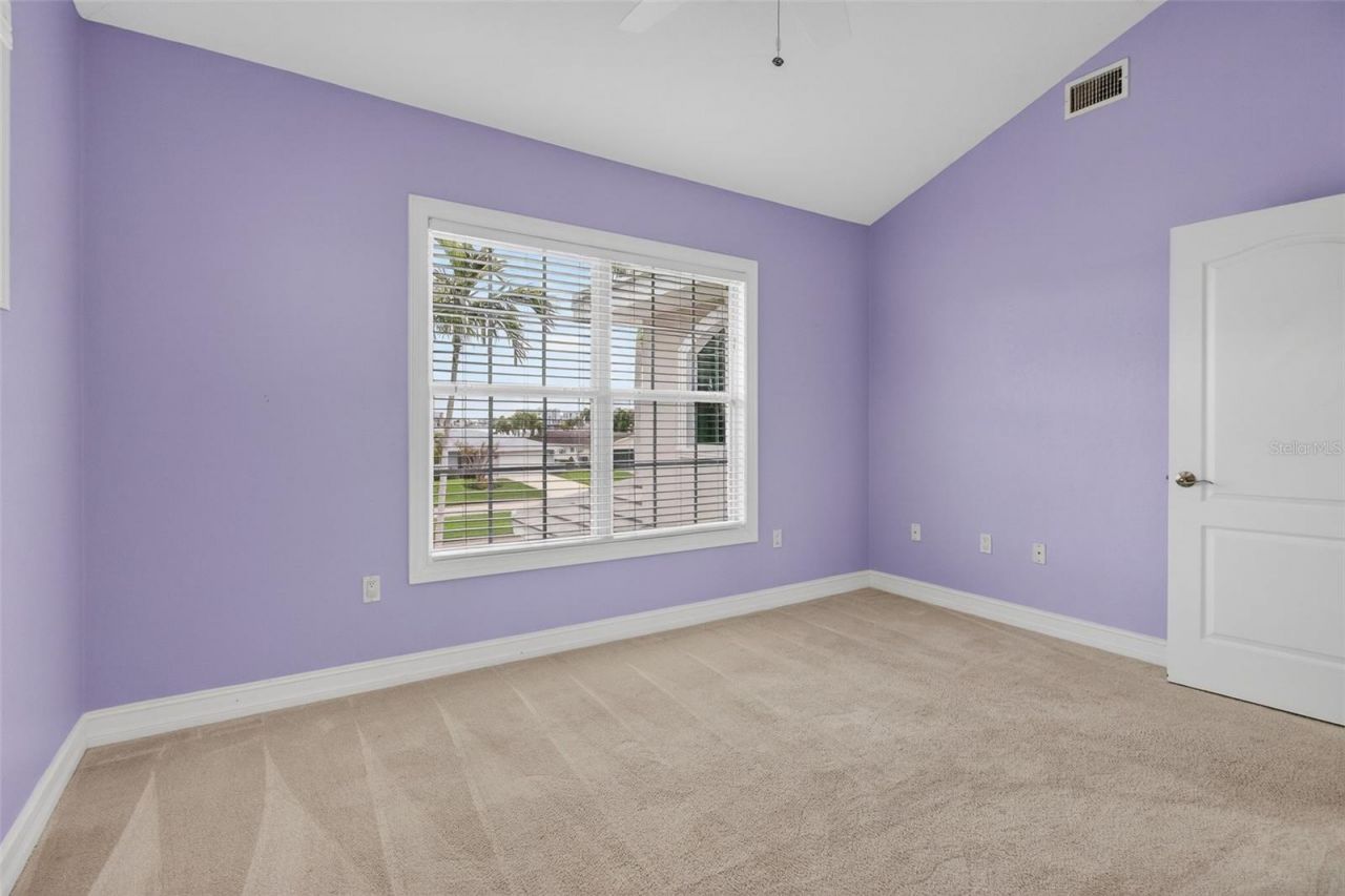 1073 79th Street S, Saint Petersburg, FL 33707 Photo