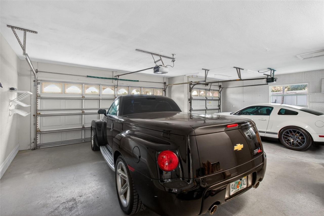 1073 79th Street S, Saint Petersburg, FL 33707 Photo